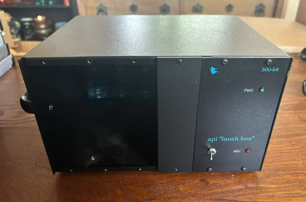 API Lunchbox 500b-48 - Rack 500 Series