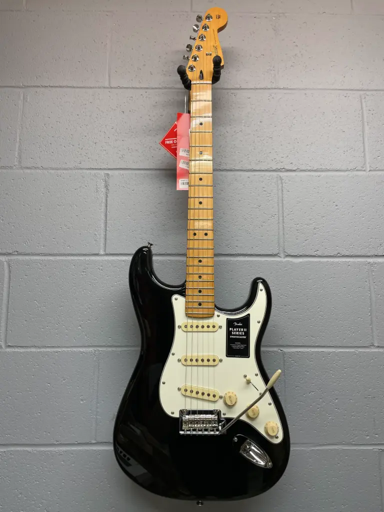 Fender Player II Stratocaster - Electric Guitar - Black MN