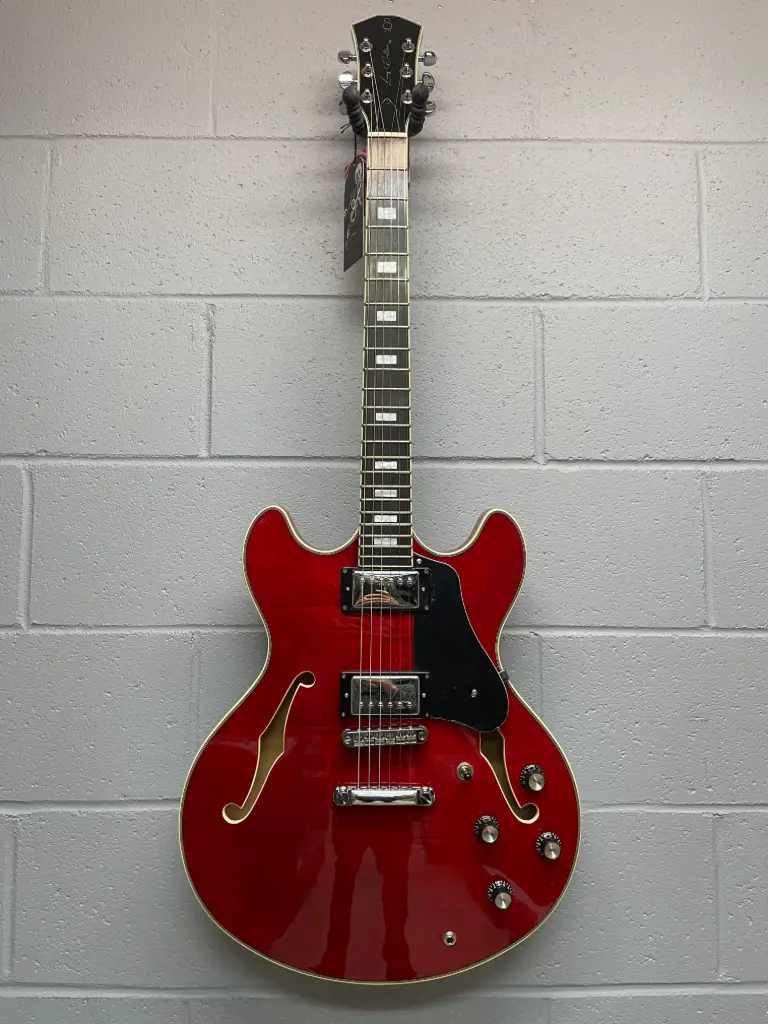Sire Larry Carlton H7 rouge transparent