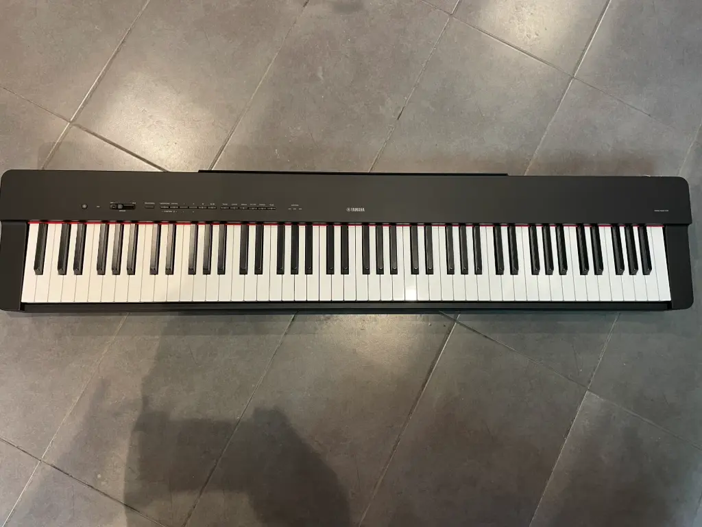 Yamaha P225 B - Piano Numérique 