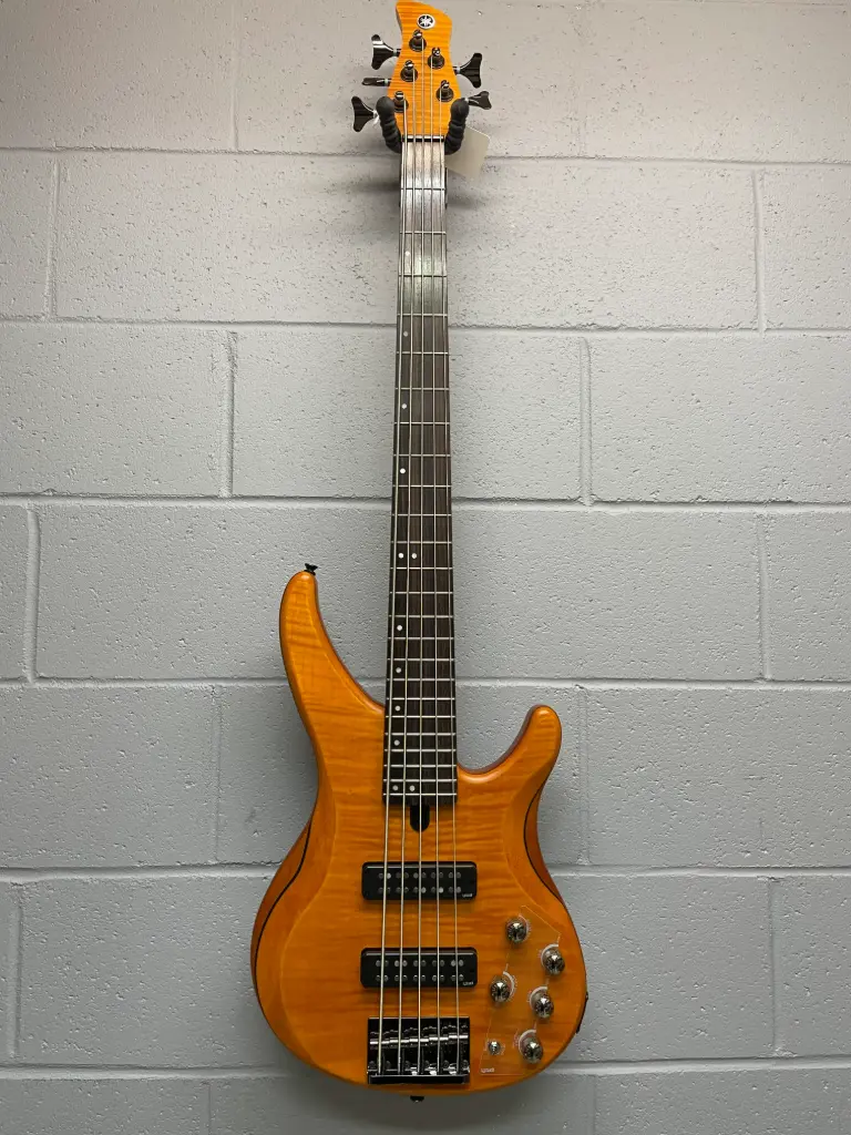 Yamaha Basse 5 Cordes TRBX605FM MAM