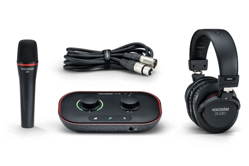 Focusrite Vocaster One Studio, ensemble podcast avec interface, micro dynamique et casque
