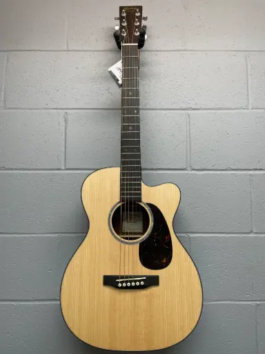 [Y25000CJRE] Martin 000C-JRE - Junior Electro-Acoustic Guitar