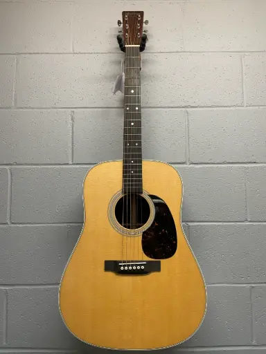 [10D28 SATIN w/MH] Martin USA 10D28 Satin w/MH - Guitare Acoustique - Sonorité Exceptionnelle