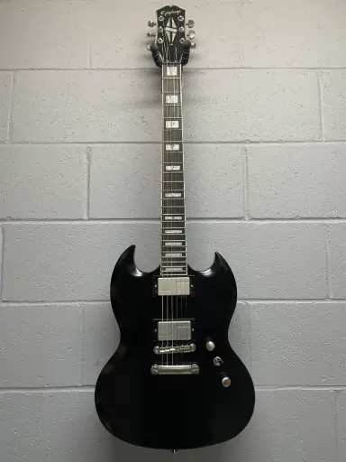 [EISGYAJBBN] Epiphone SG Prophecy (fini noir de jais métallique vieilli, étui souple inclus)