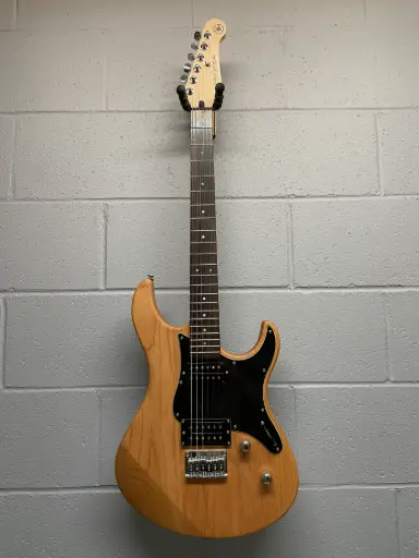 [PAC120H] Yamaha Pacifica PAC120H YNS - Guitare Électrique