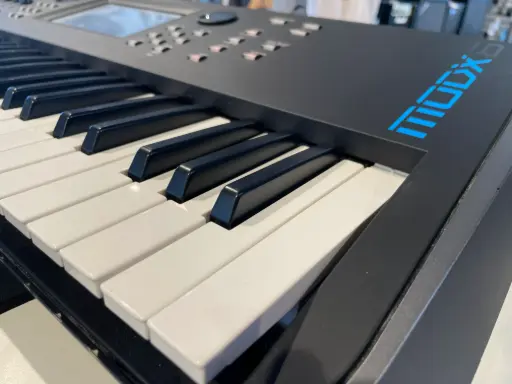 [MODX6_U] Yamaha MODX6 - Clavier 61 touches (Usagée)
